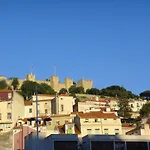 Bairro Alto Gaveas Family Apartment
